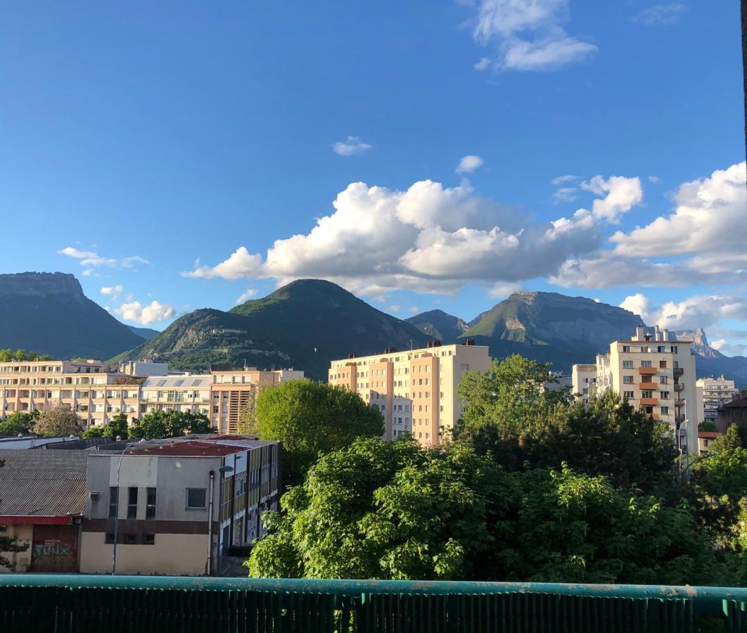 Appartement Logement entier Grenoble avec vue sur la Bastille Extérieur photo